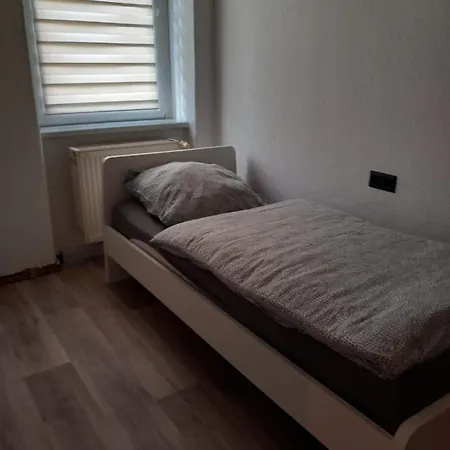 Apartmán Monteurwohnung Bei Nina Egr *