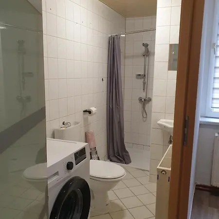 Monteurwohnung Bei Nina Egr Apartmán *